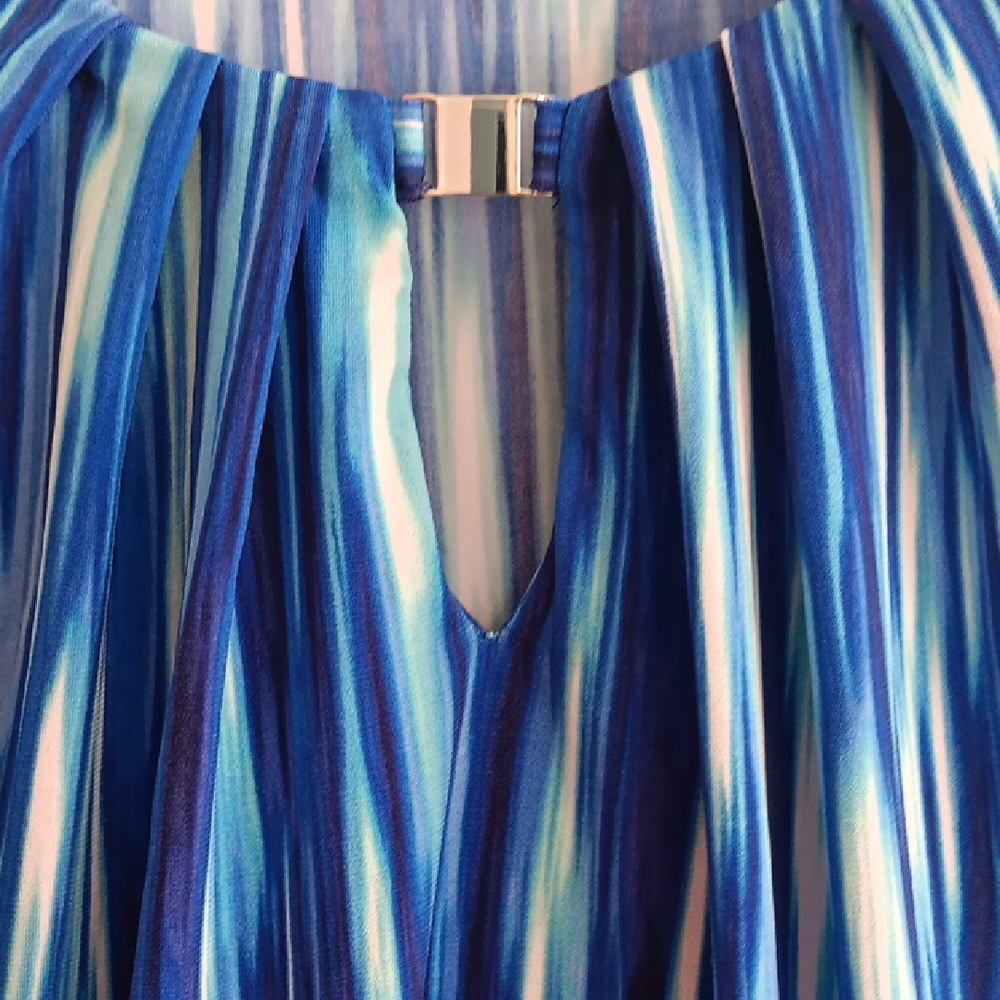 Jones New York Blue Abstract Print Sleeveless Pleated Top with Keyhole 2X - Picture 3 of 6